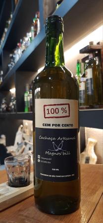 Cachaça Artesanal 100 %, feita de Café, cravo e folha de eucalipto