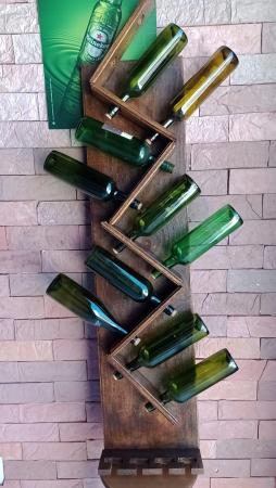 Adega Vertical para 10 garrafas