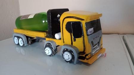 Suporte de garrafa em miniaturas